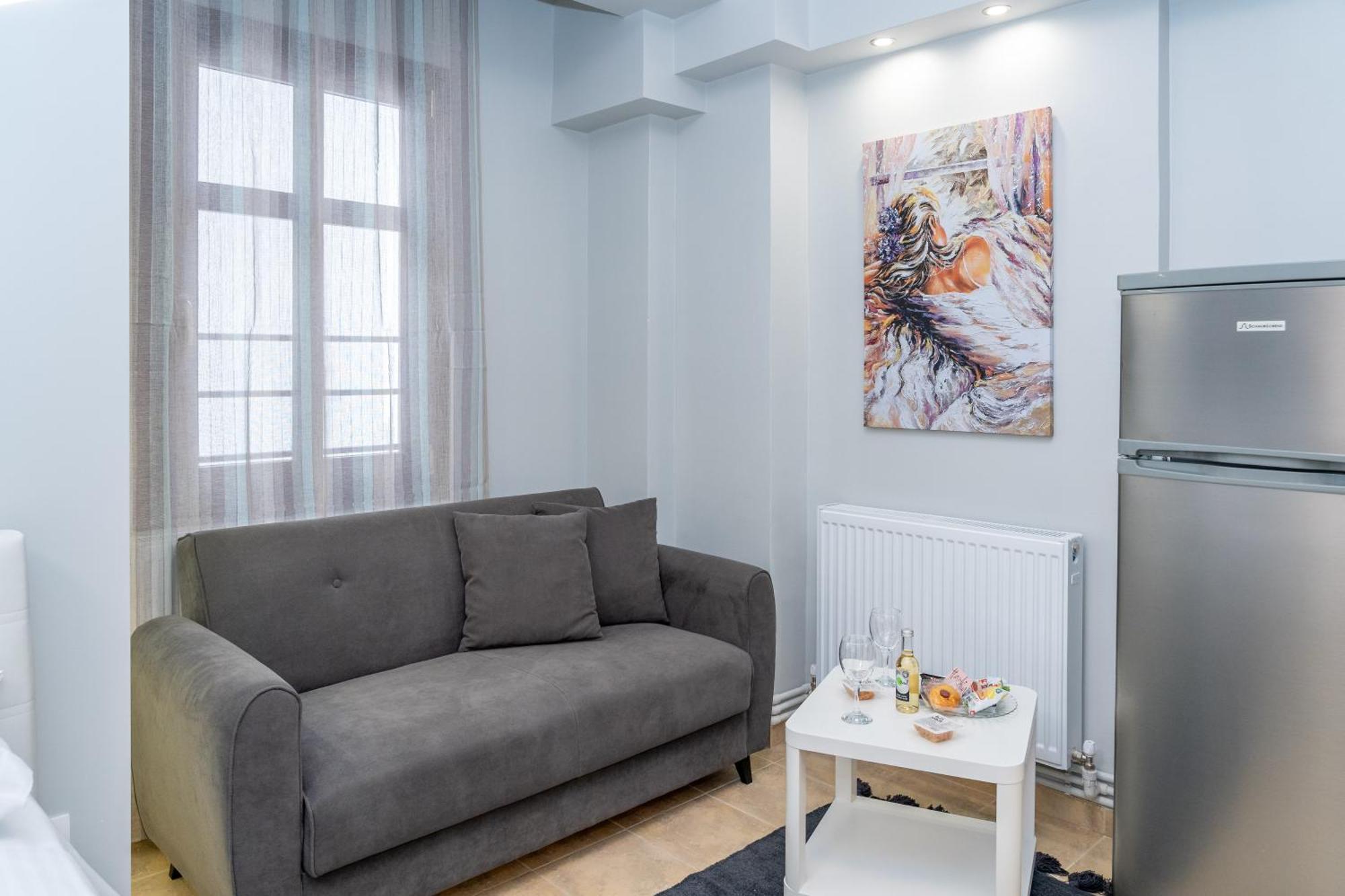 Naos Studio Thessaloníki Luaran gambar